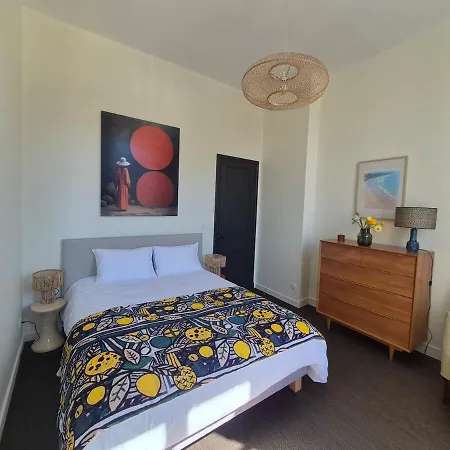 Zeina, 2 Pieces Confortables Et Raffinees, Wifi, Hypercentre * La Rochelle (Charente-Maritime)