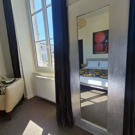 Apartment Zeina, 2 Pieces Confortables Et Raffinees, Wifi, Hypercentre *