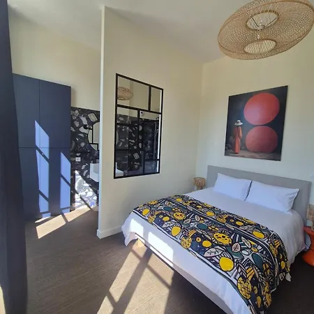Apartment Zeina, 2 Pieces Confortables Et Raffinees, Wifi, Hypercentre *